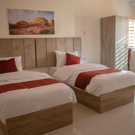 Twilight Hotel Petra Wadi Musa Exterior foto