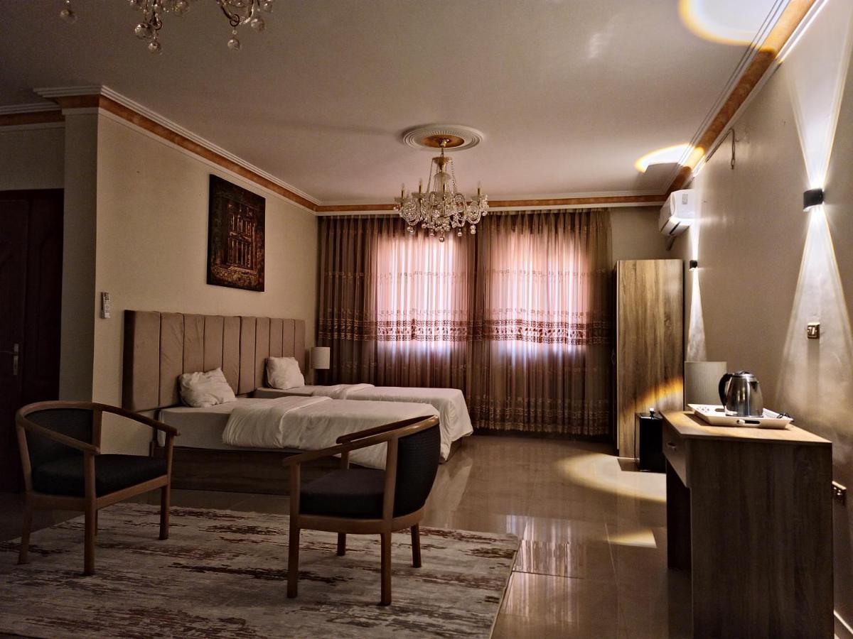 Twilight Hotel Petra Wadi Musa Exterior foto