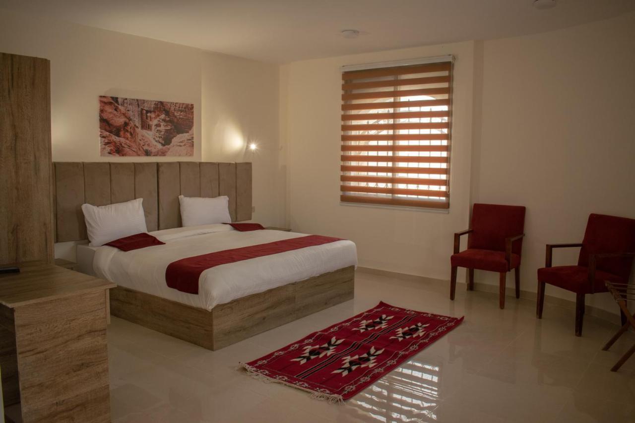 Twilight Hotel Petra Wadi Musa Exterior foto