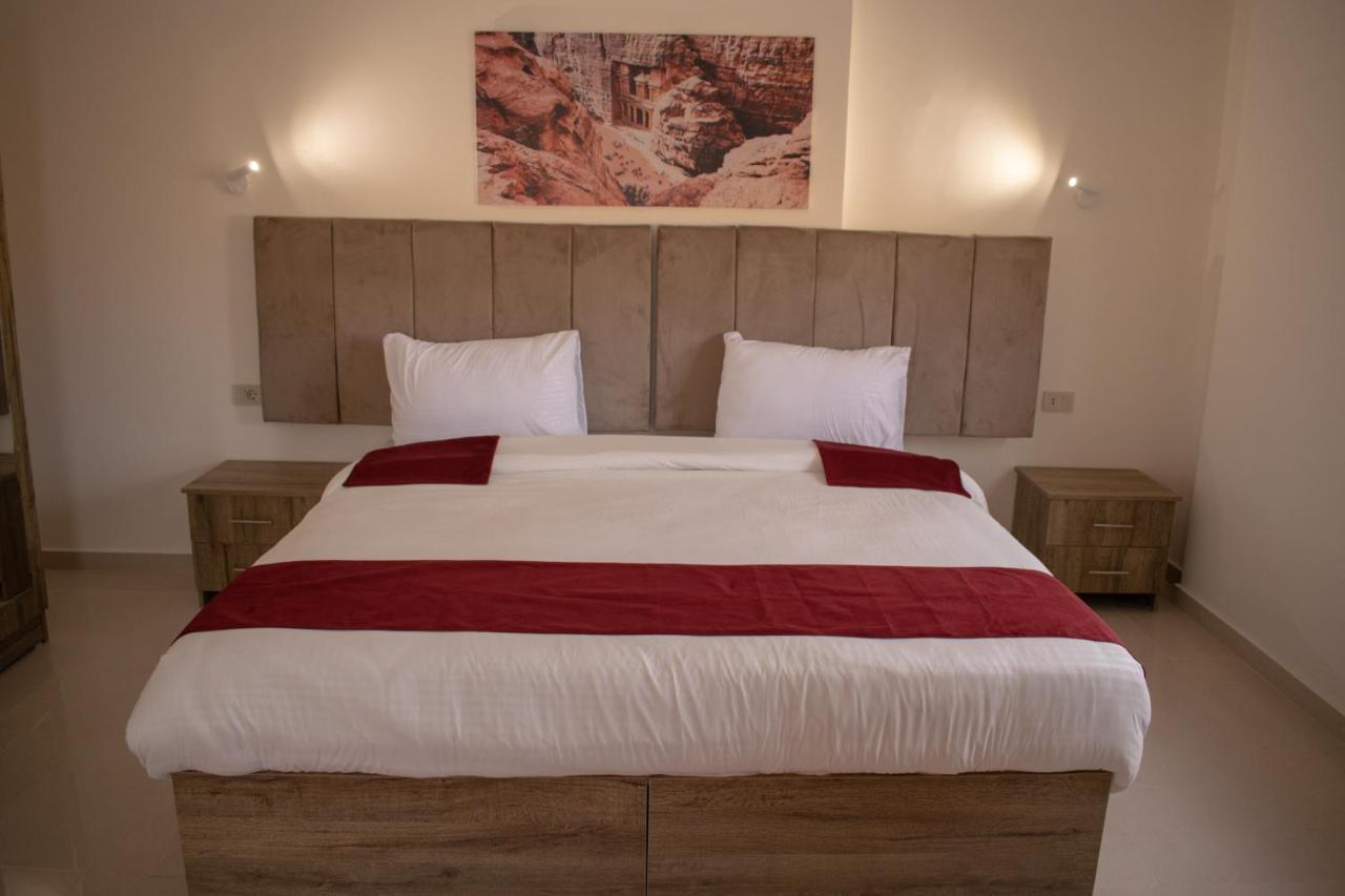 Twilight Hotel Petra Wadi Musa Exterior foto